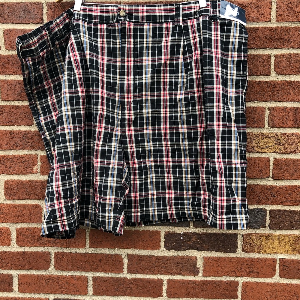 Harbor Bay Mens Casual Shorts Size 54R Pleated Front Plaid Stretch Waist NWT